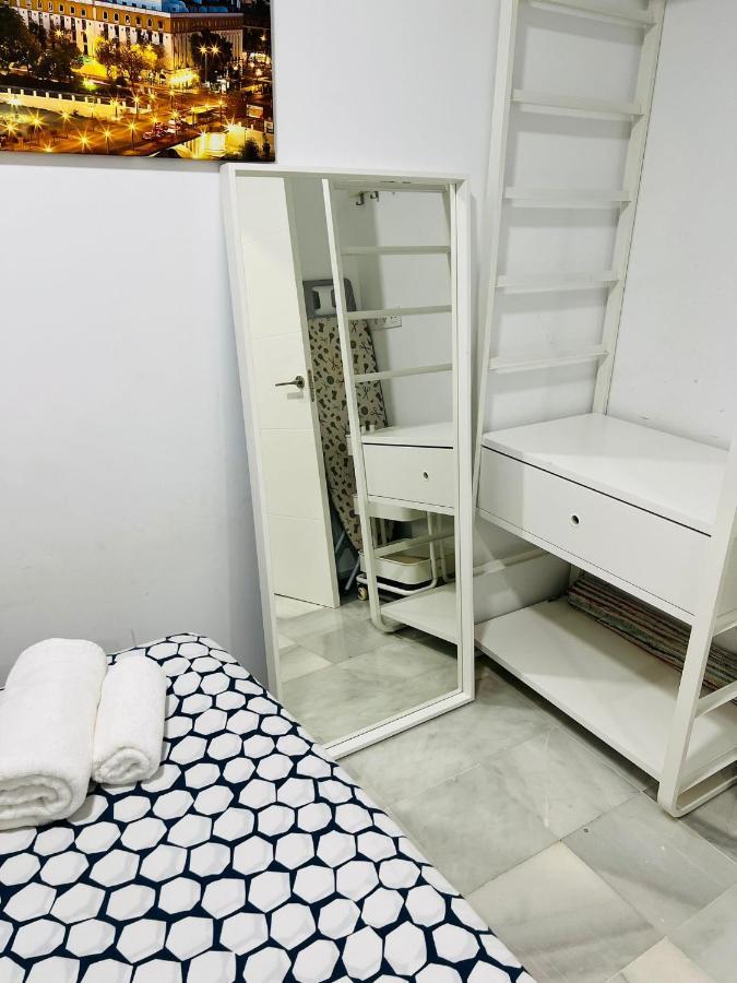 Segura Donkey Apartment Seville Exterior photo